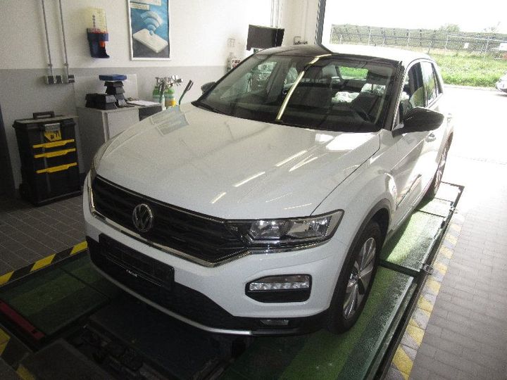 Photo 1 VIN: WVGZZZA1ZKV160584 - VOLKSWAGEN T-ROC (A11)(09.2017-&GT) 