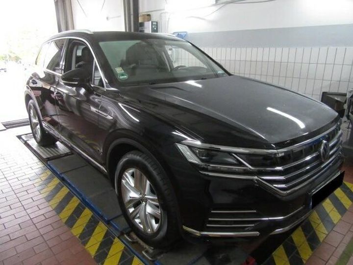 Photo 1 VIN: WVGZZZCRZKD007436 - VOLKSWAGEN TOUAREG SUV 