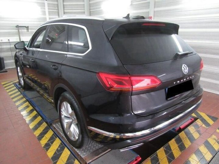 Photo 2 VIN: WVGZZZCRZKD007436 - VOLKSWAGEN TOUAREG SUV 