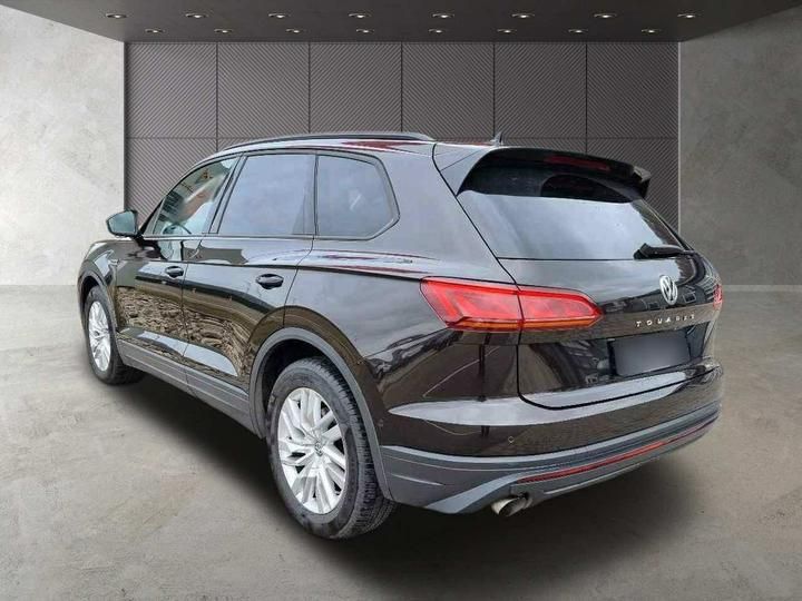 Photo 2 VIN: WVGZZZCRZKD008907 - VOLKSWAGEN TOUAREG SUV 