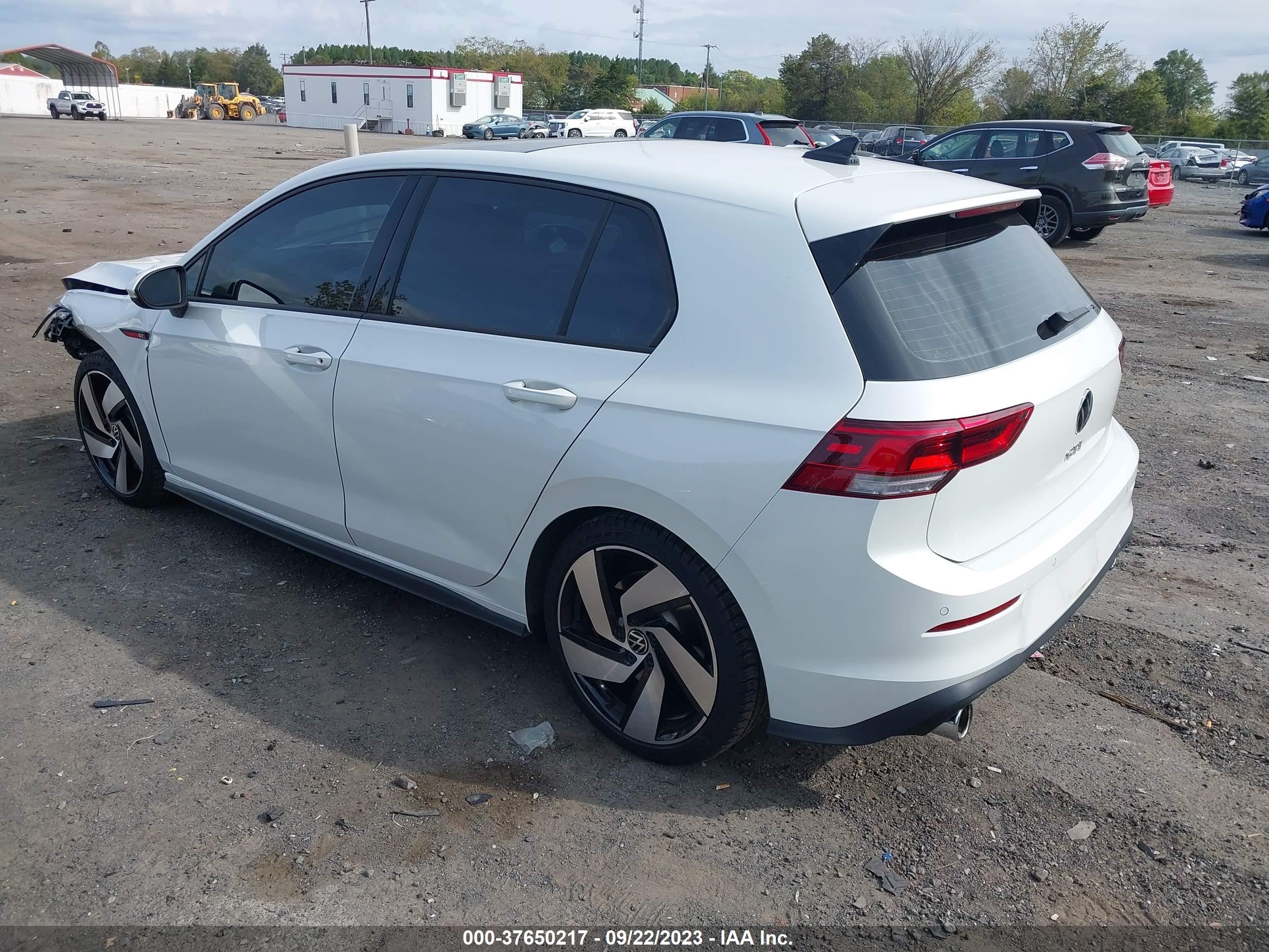 Photo 2 VIN: WVW3A7CD5PW134012 - VOLKSWAGEN GOLF GTI 