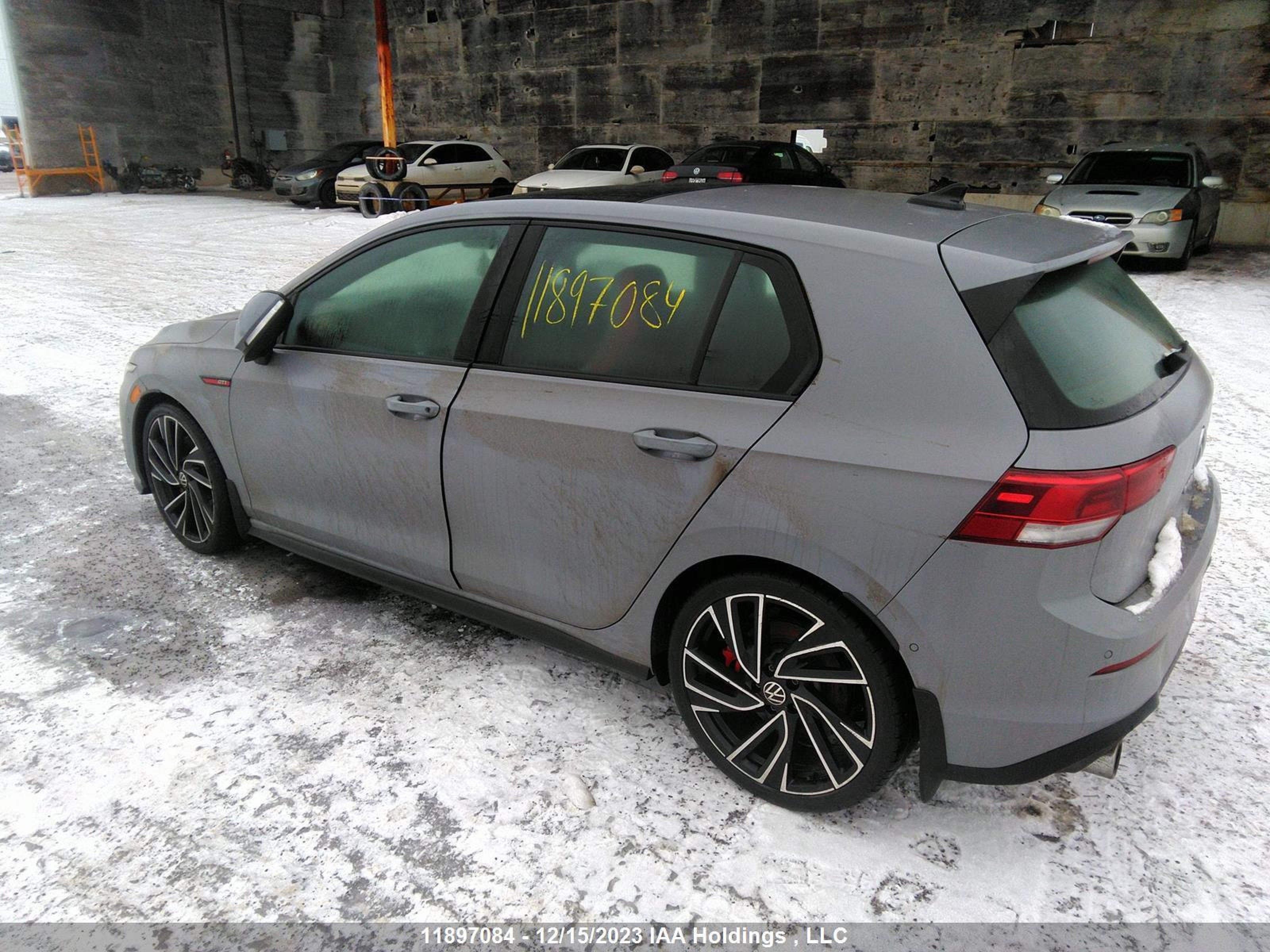 Photo 2 VIN: WVW587CD4NW165012 - VOLKSWAGEN GTI 