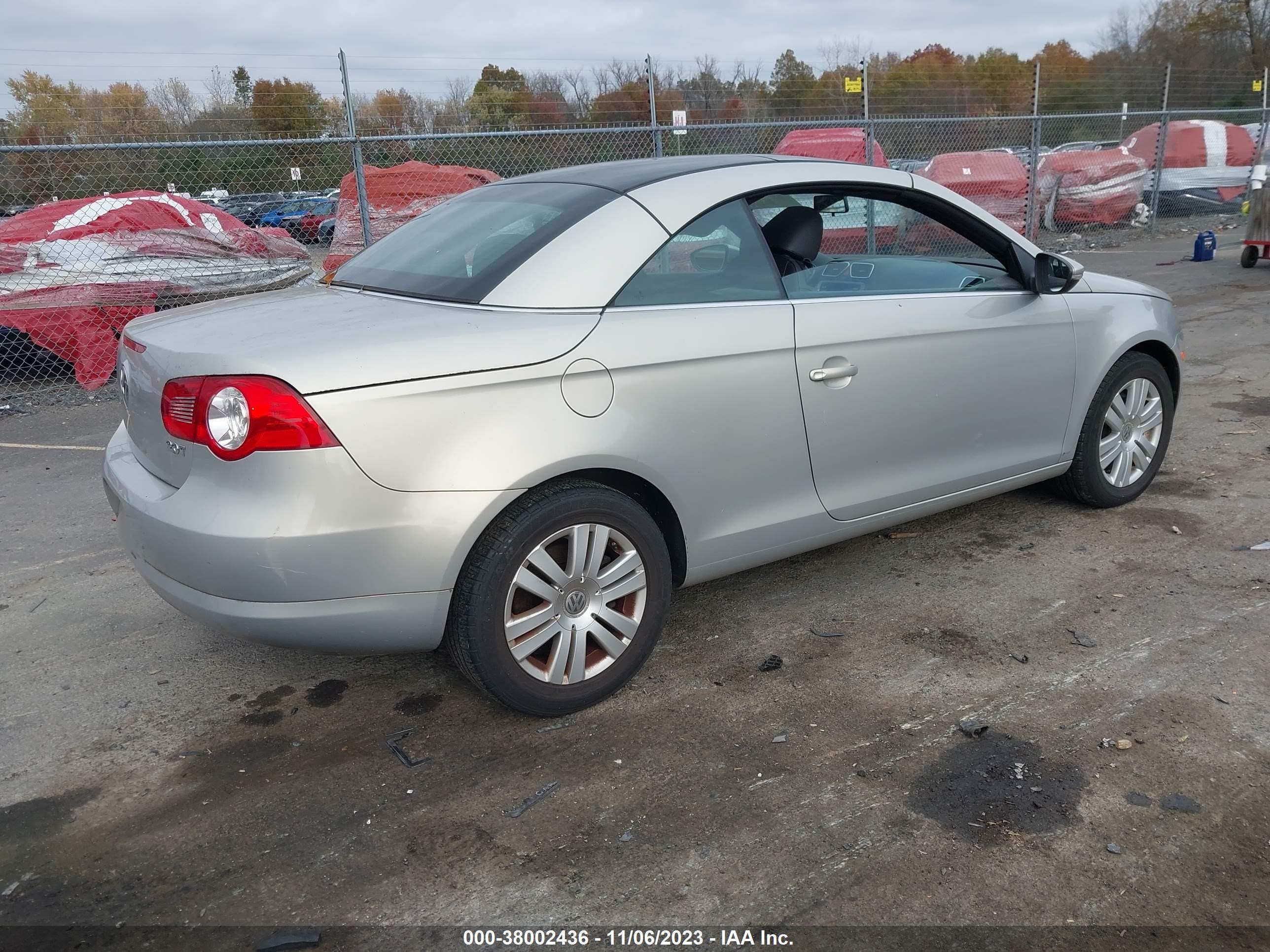 Photo 3 VIN: WVWAA71F69V017477 - VOLKSWAGEN EOS 