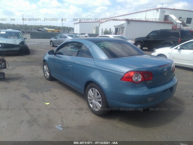 Photo 2 VIN: WVWAA7AH2AV017854 - VOLKSWAGEN EOS 