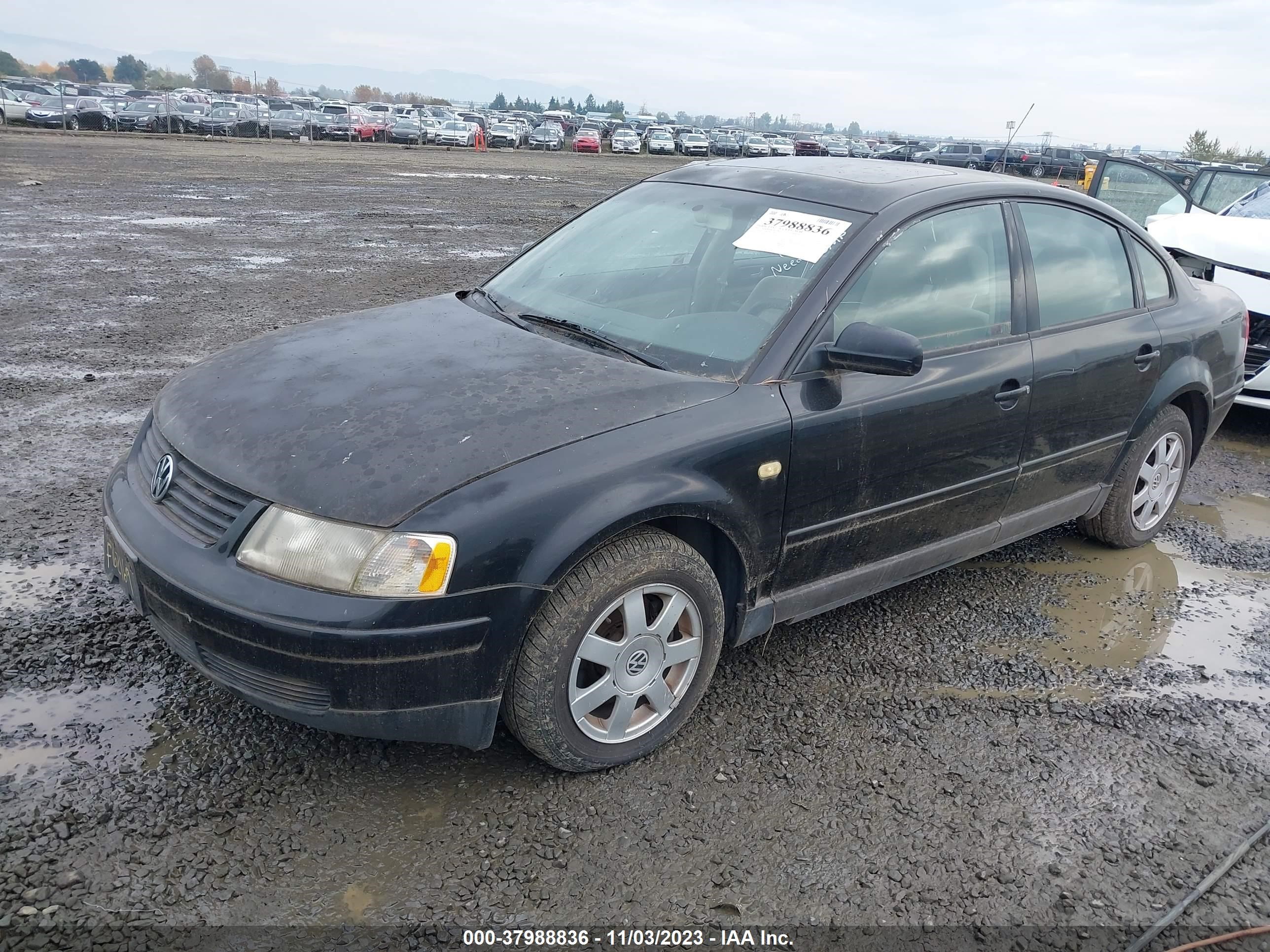 Photo 1 VIN: WVWAC63B01P011388 - VOLKSWAGEN PASSAT 