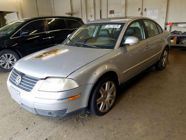 Photo 1 VIN: WVWAD63B15E006487 - VOLKSWAGEN PASSAT 