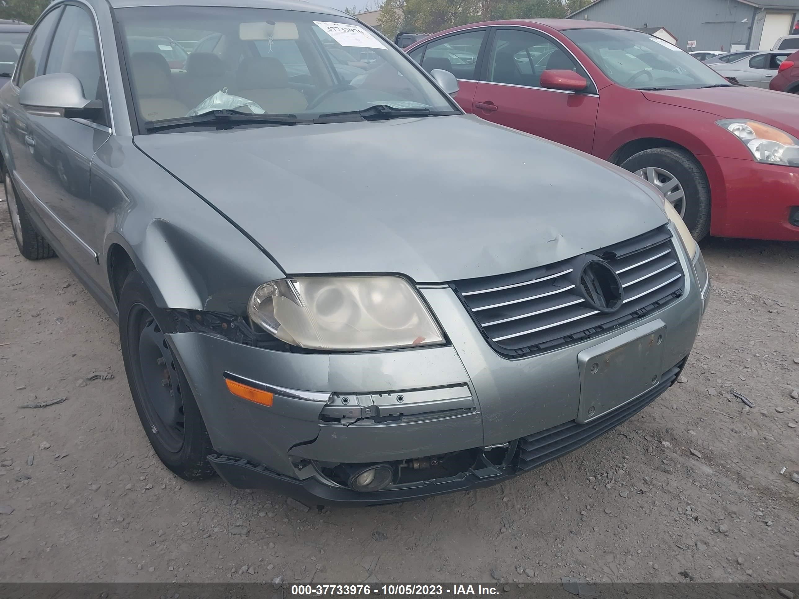 Photo 5 VIN: WVWAD63B75E076382 - VOLKSWAGEN PASSAT 