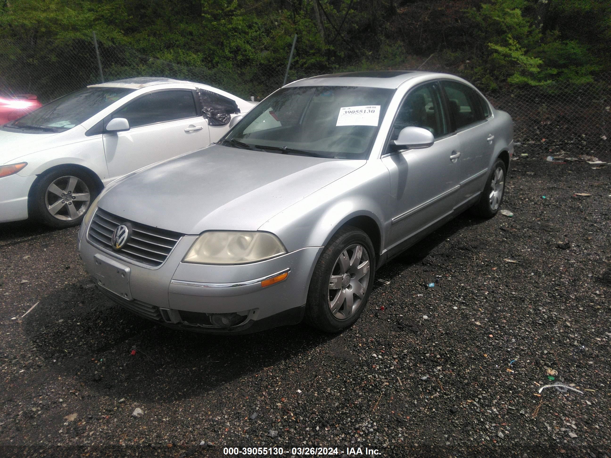 Photo 1 VIN: WVWAD63BX5P028346 - VOLKSWAGEN PASSAT 