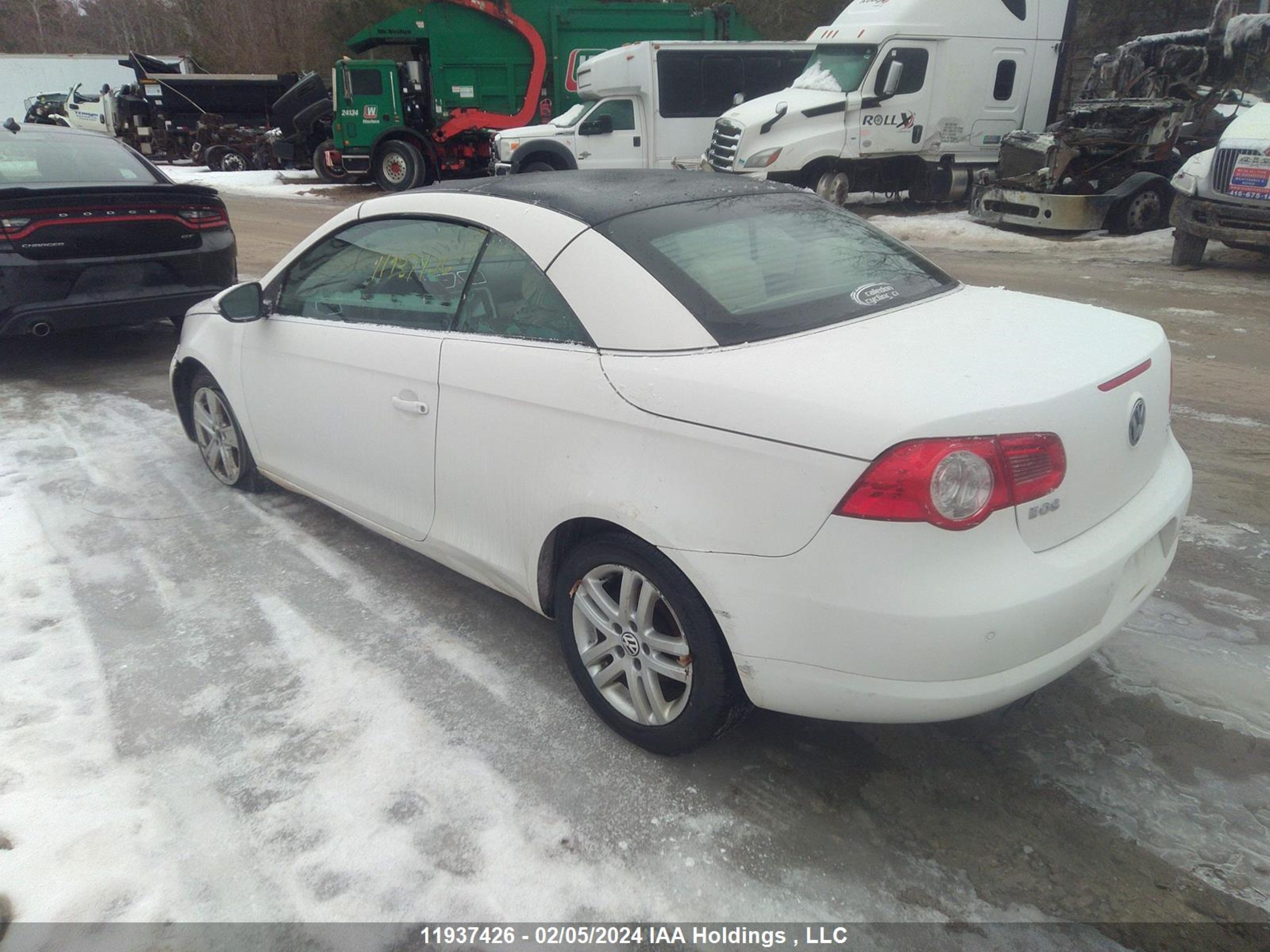 Photo 2 VIN: WVWAD7AH1BV005204 - VOLKSWAGEN EOS 