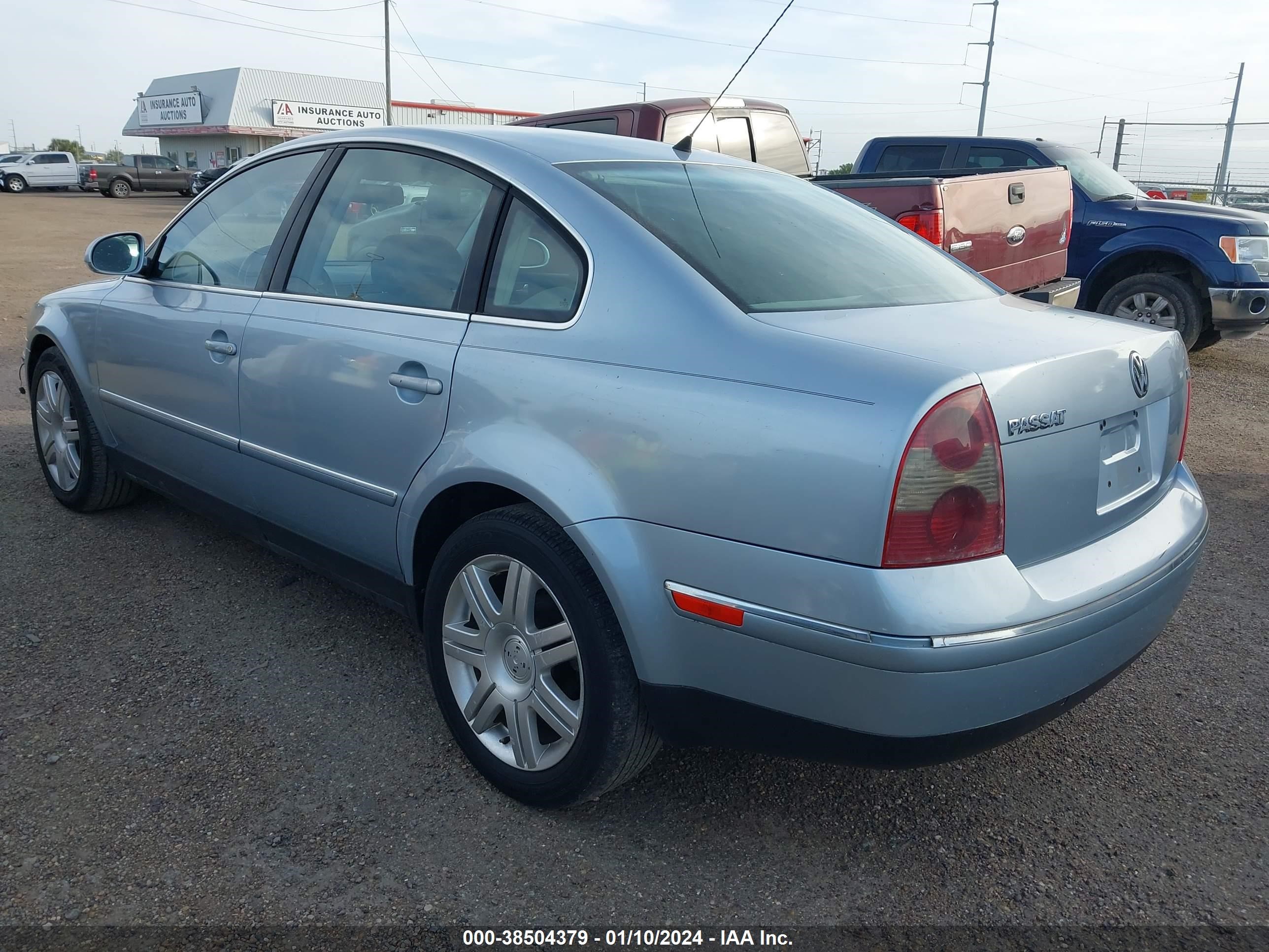 Photo 2 VIN: WVWAE63B05E034116 - VOLKSWAGEN PASSAT 