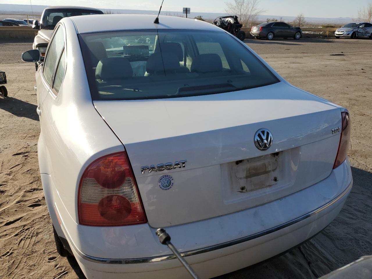 Photo 5 VIN: WVWAE63B45E022261 - VOLKSWAGEN PASSAT 