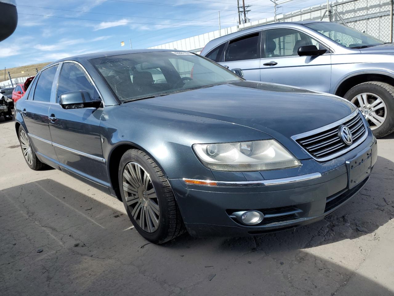 Photo 3 VIN: WVWAF03DX68001670 - VOLKSWAGEN PHAETON 