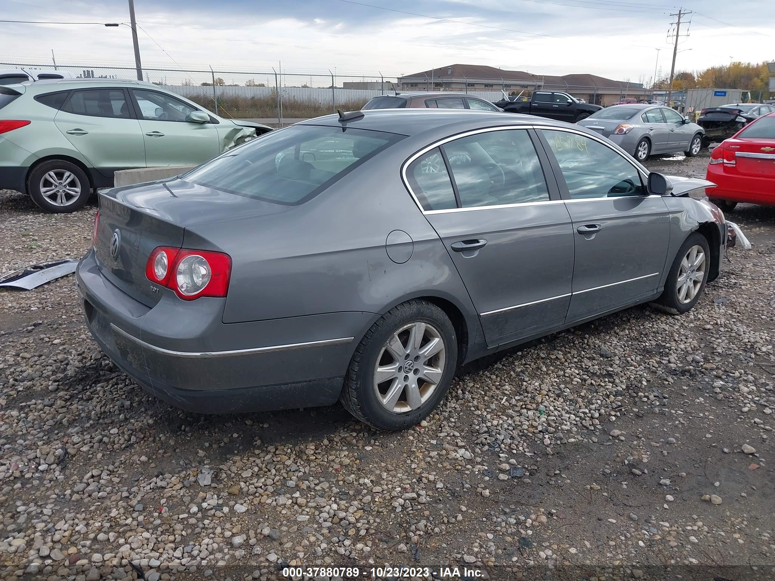 Photo 3 VIN: WVWAK93C16P202466 - VOLKSWAGEN PASSAT 