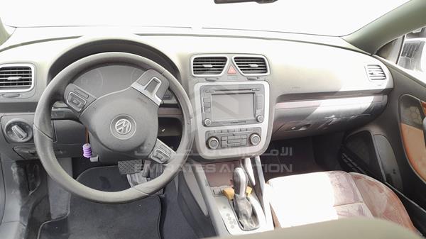 Photo 14 VIN: WVWAP21F4BV010146 - VOLKSWAGEN EOS 