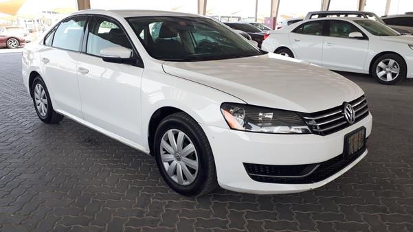 Photo 11 VIN: WVWAR7A30DC075829 - VOLKSWAGEN PASSAT 