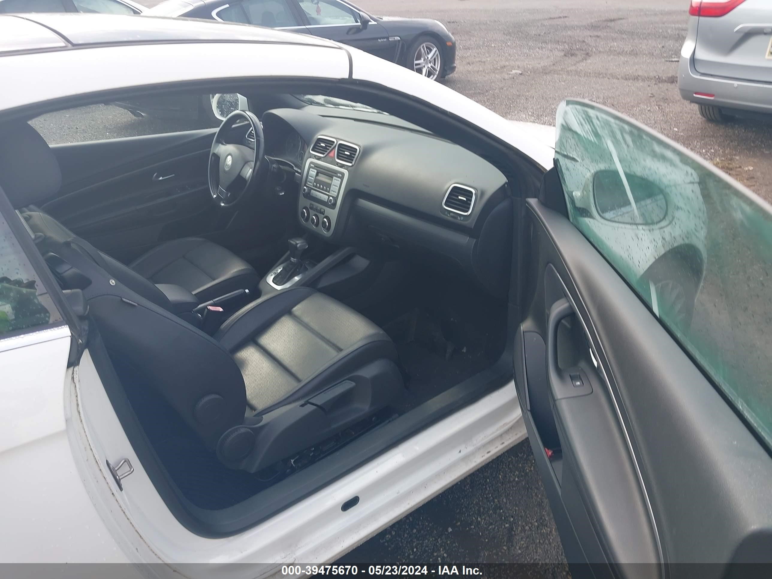 Photo 4 VIN: WVWBA71F18V026803 - VOLKSWAGEN EOS 