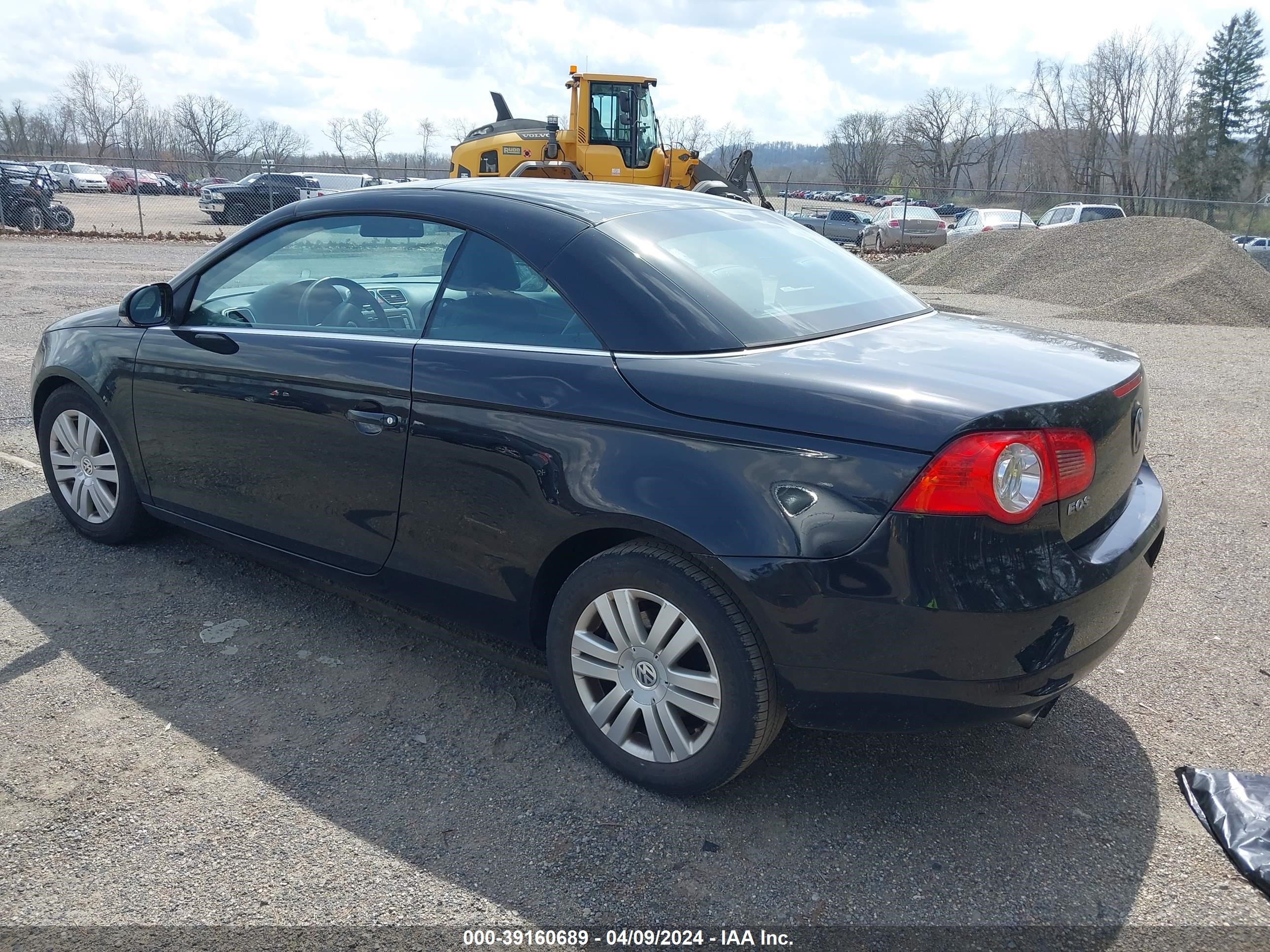 Photo 2 VIN: WVWBA71F38V022767 - VOLKSWAGEN EOS 