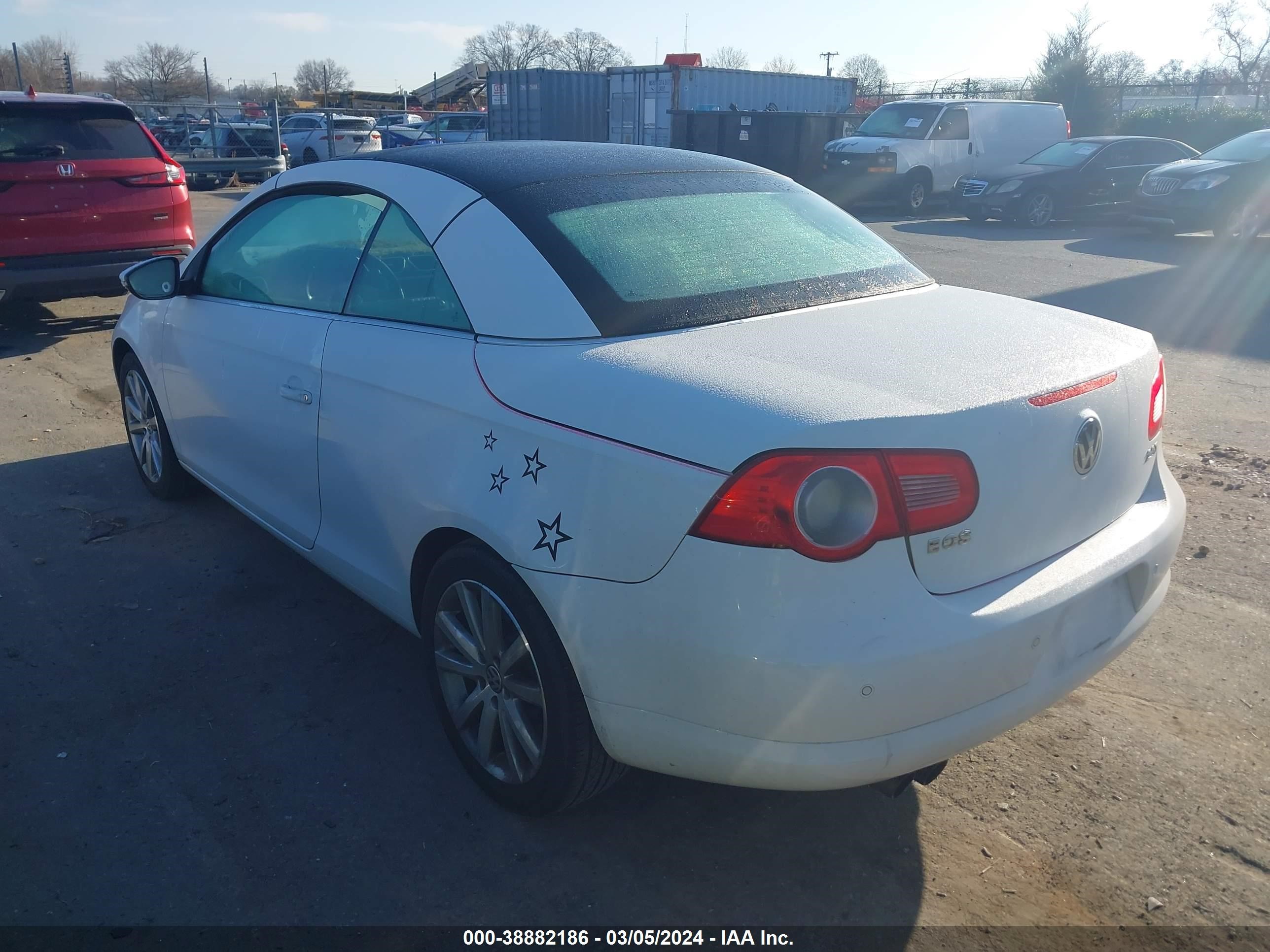 Photo 2 VIN: WVWBA71F39V003492 - VOLKSWAGEN EOS 