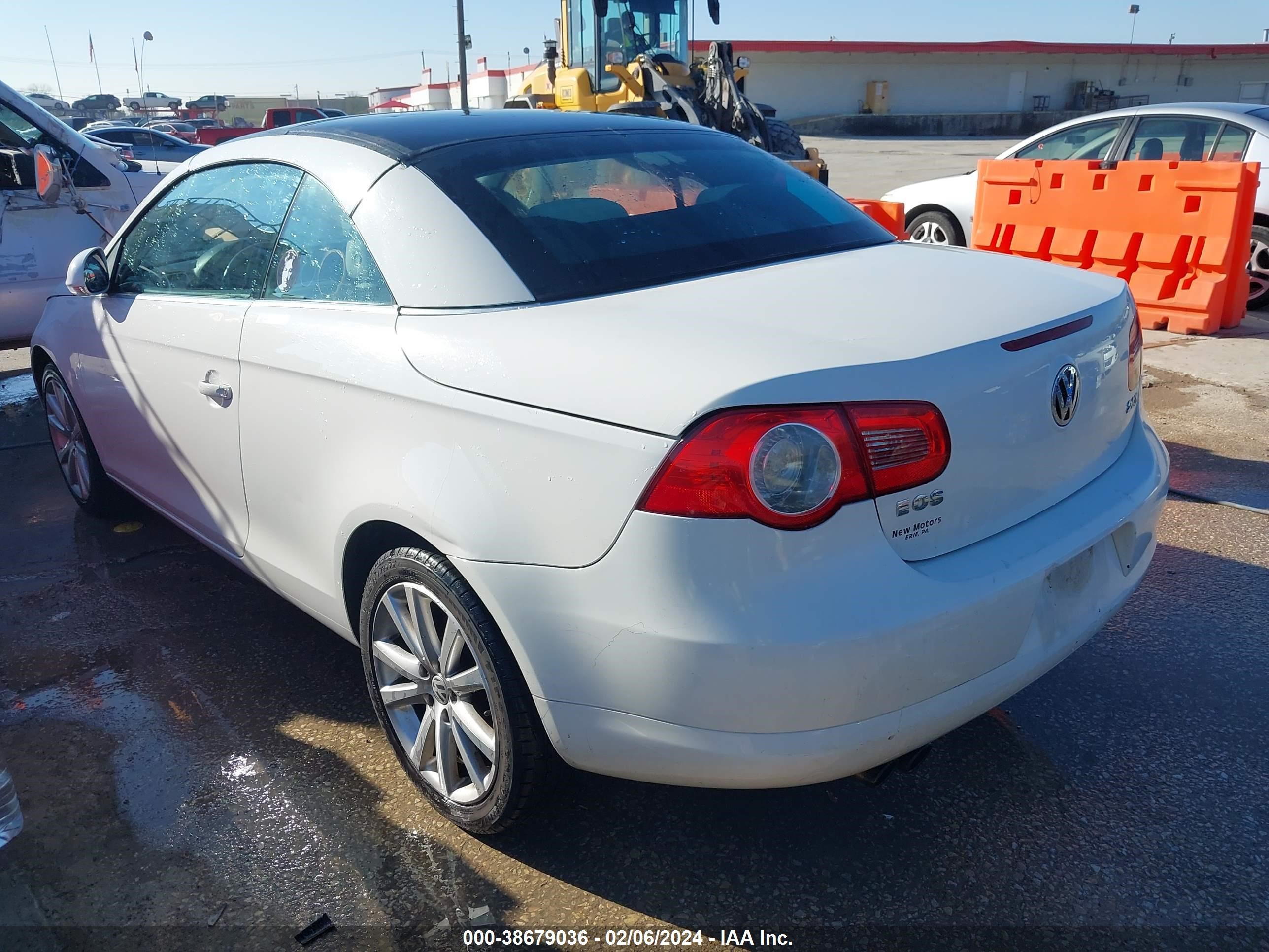 Photo 2 VIN: WVWBA71F58V035052 - VOLKSWAGEN EOS 