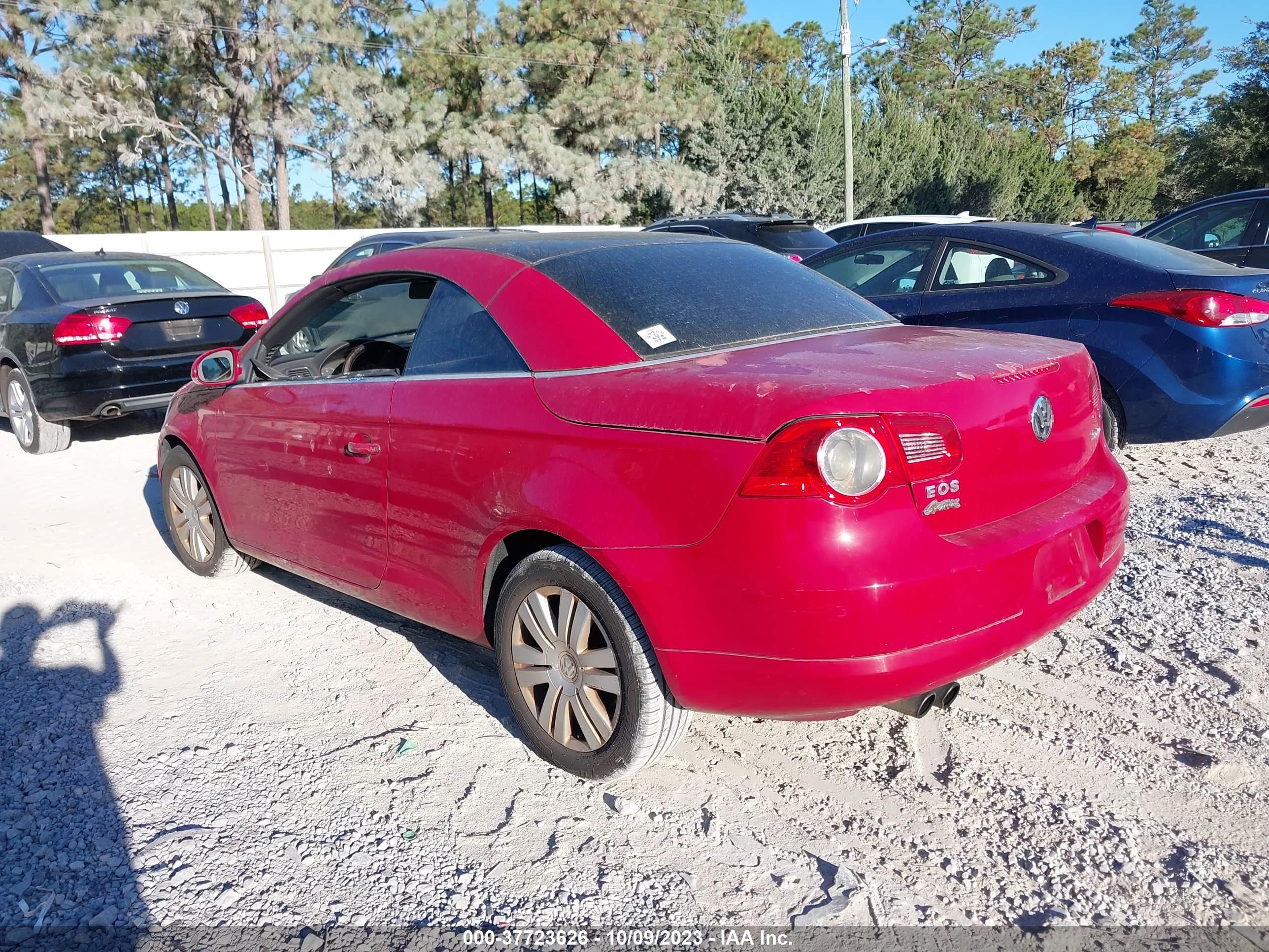 Photo 2 VIN: WVWBA71F88V033800 - VOLKSWAGEN EOS 