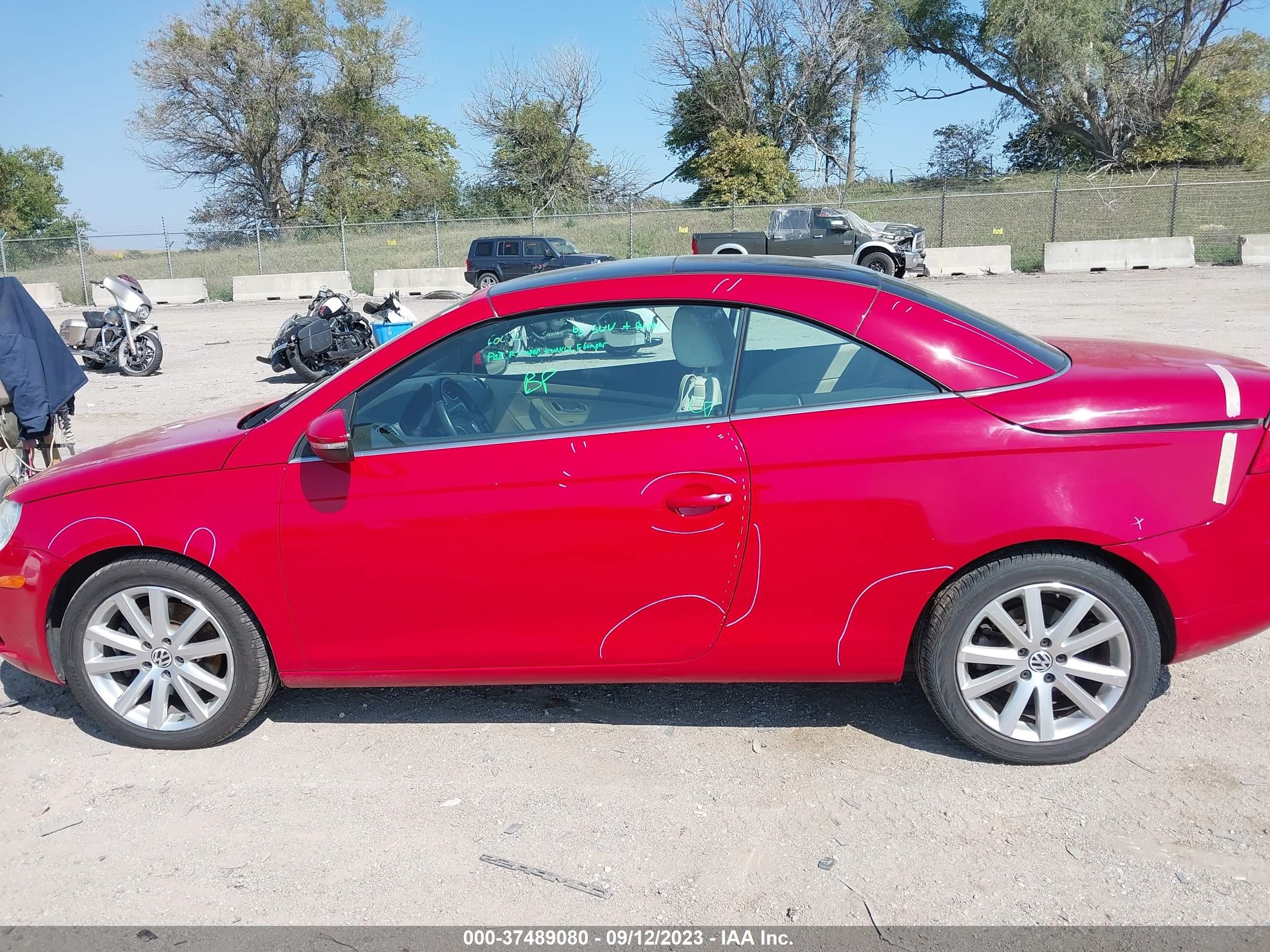 Photo 13 VIN: WVWBA71F99V015971 - VOLKSWAGEN EOS 