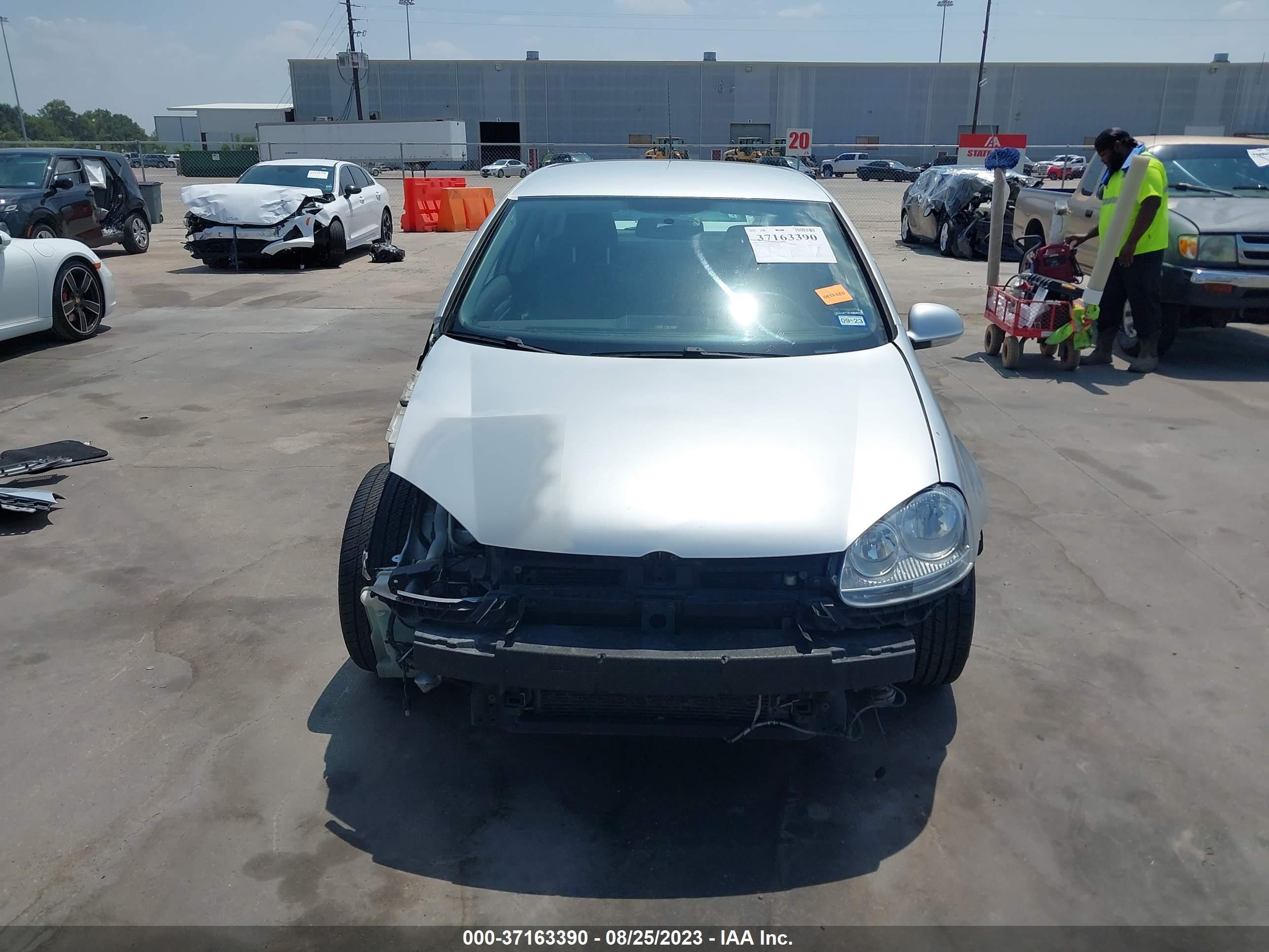 Photo 12 VIN: WVWBA71KX9W135429 - VOLKSWAGEN GOLF 