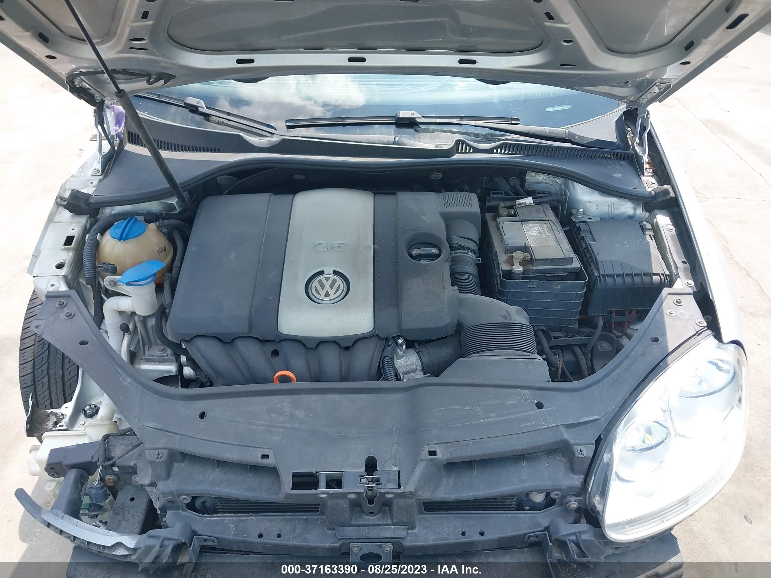 Photo 9 VIN: WVWBA71KX9W135429 - VOLKSWAGEN GOLF 