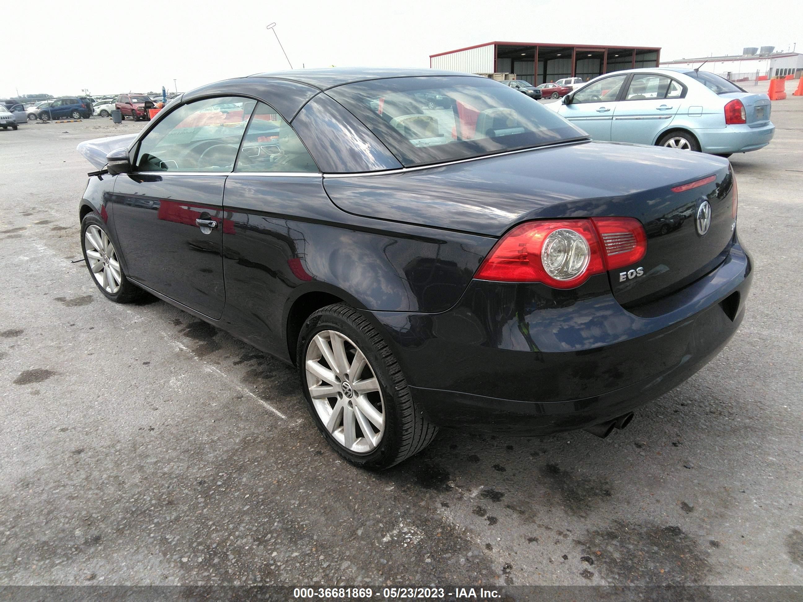 Photo 2 VIN: WVWBA7AH3AV013316 - VOLKSWAGEN EOS 