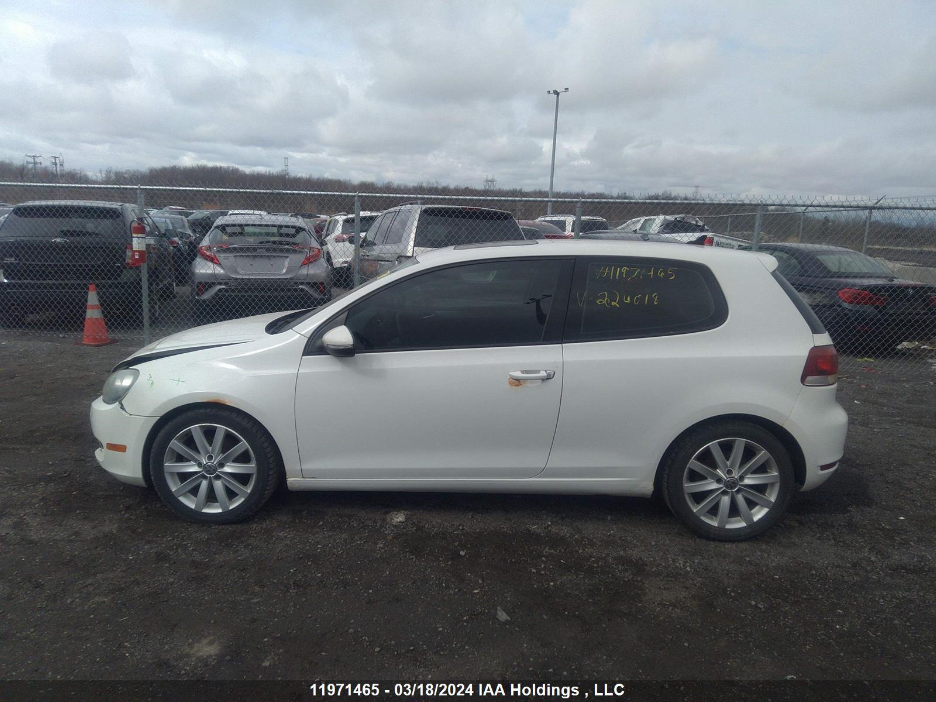 Photo 14 VIN: WVWBA7AJ2AW224018 - VOLKSWAGEN GOLF 