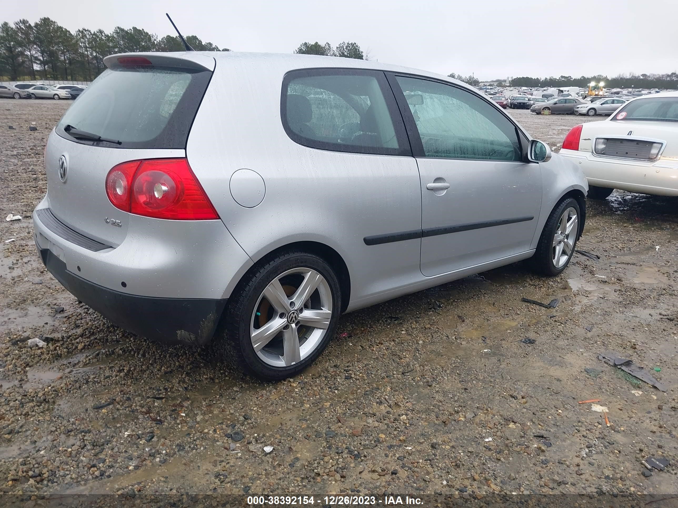 Photo 3 VIN: WVWBB71KX8W001631 - VOLKSWAGEN GOLF 