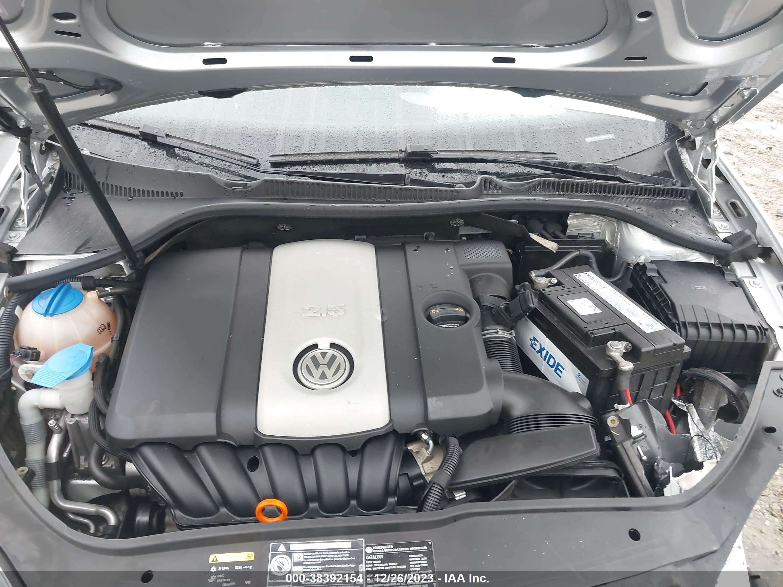 Photo 9 VIN: WVWBB71KX8W001631 - VOLKSWAGEN GOLF 