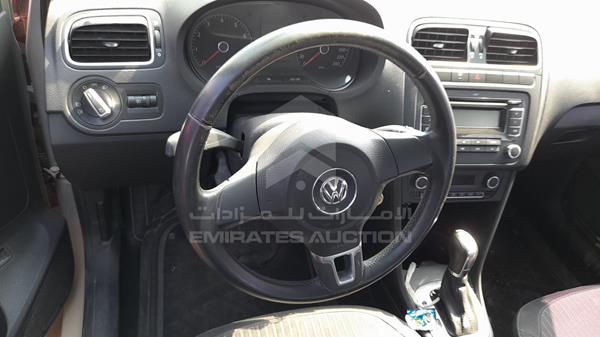 Photo 12 VIN: WVWBC2A70CT010022 - VOLKSWAGEN POLO 