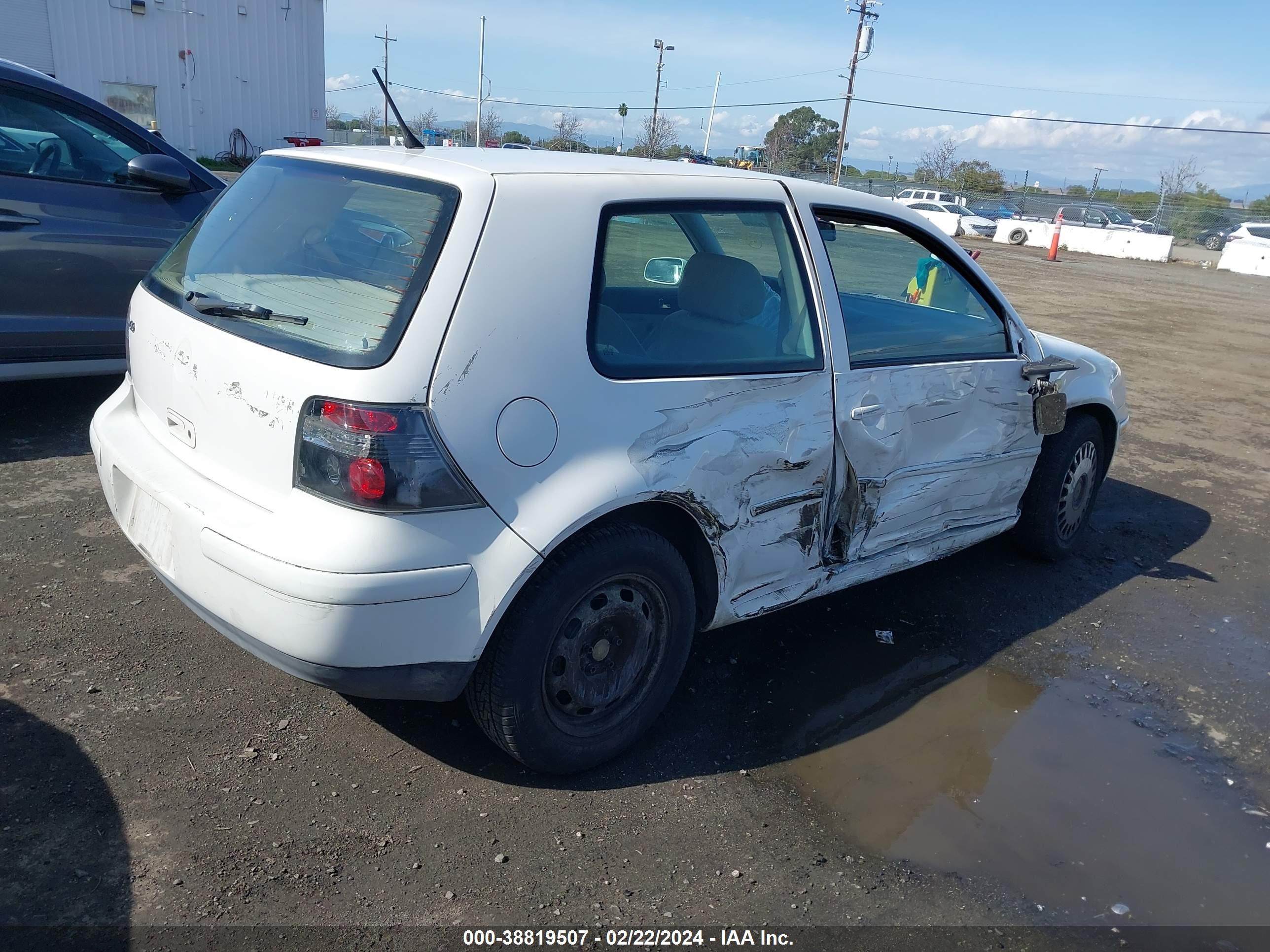 Photo 3 VIN: WVWBC31J4XW361229 - VOLKSWAGEN GOLF 