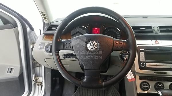 Photo 12 VIN: WVWBK23C28E171741 - VOLKSWAGEN PASSAT 