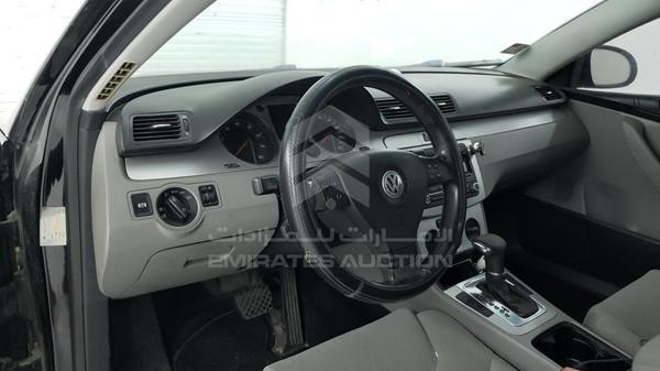 Photo 12 VIN: WVWBK23C49P003234 - VOLKSWAGEN PASSAT 