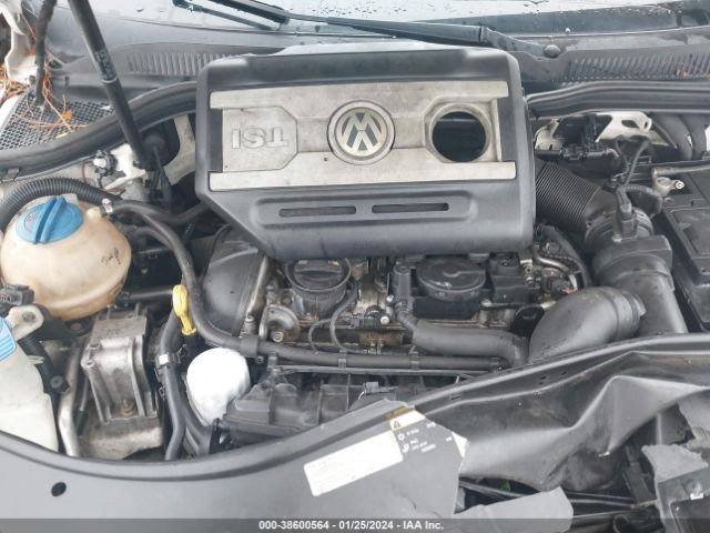 Photo 9 VIN: WVWBN7AN7FE817717 - VOLKSWAGEN CC 