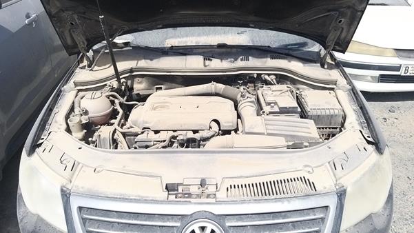 Photo 25 VIN: WVWBP23C69P000207 - VOLKSWAGEN PASSAT 