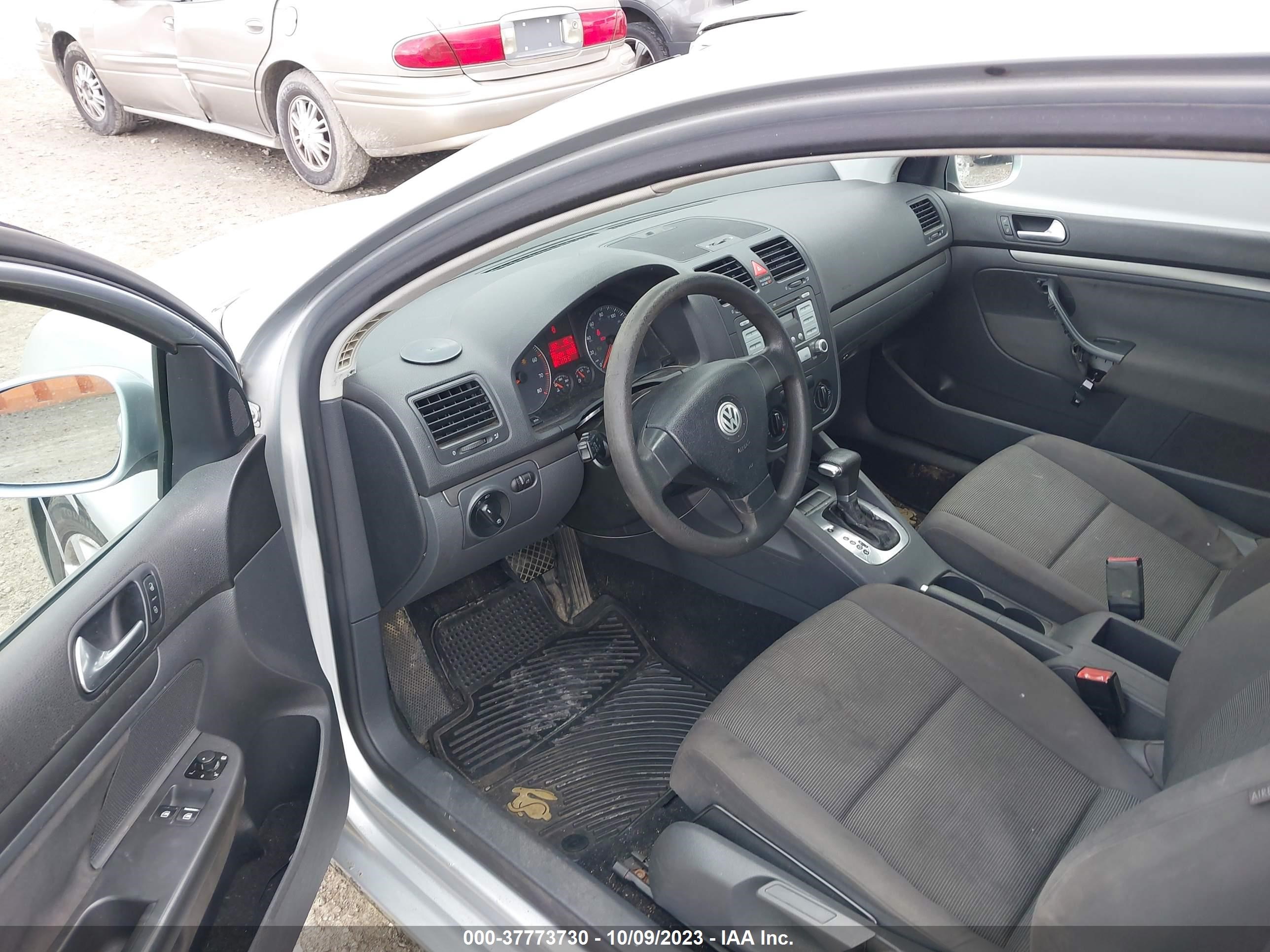 Photo 4 VIN: WVWBR71K87W186823 - VOLKSWAGEN GOLF 