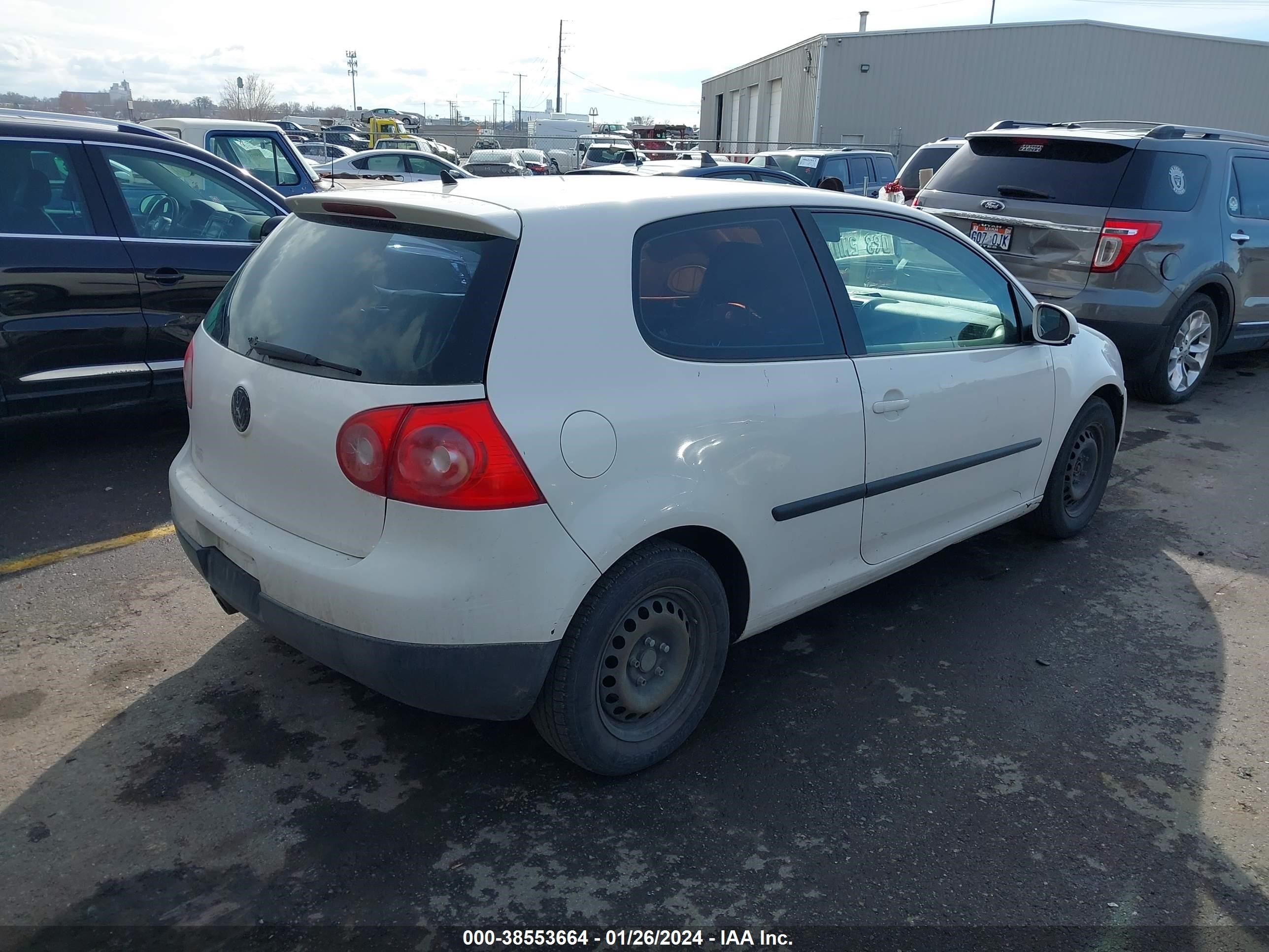 Photo 3 VIN: WVWBR71KX7W064643 - VOLKSWAGEN GOLF 