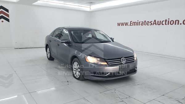 Photo 9 VIN: WVWBR7A32FC056920 - VOLKSWAGEN PASSAT 