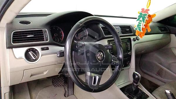 Photo 8 VIN: WVWBR7A39EC000052 - VOLKSWAGEN PASSAT 