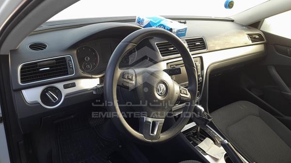 Photo 13 VIN: WVWBR7A39EC001282 - VOLKSWAGEN PASSAT 