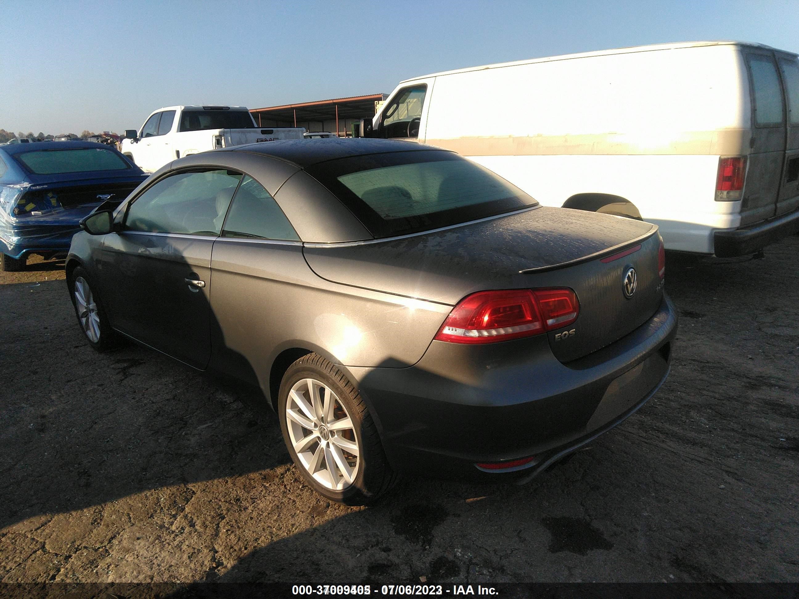 Photo 2 VIN: WVWBW7AH0CV020454 - VOLKSWAGEN EOS 