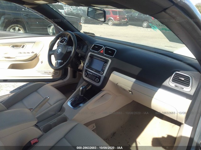 Photo 4 VIN: WVWBW7AH3CV008203 - VOLKSWAGEN EOS 