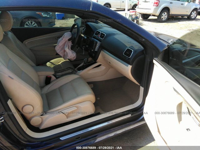 Photo 4 VIN: WVWBW7AH6CV018143 - VOLKSWAGEN EOS 