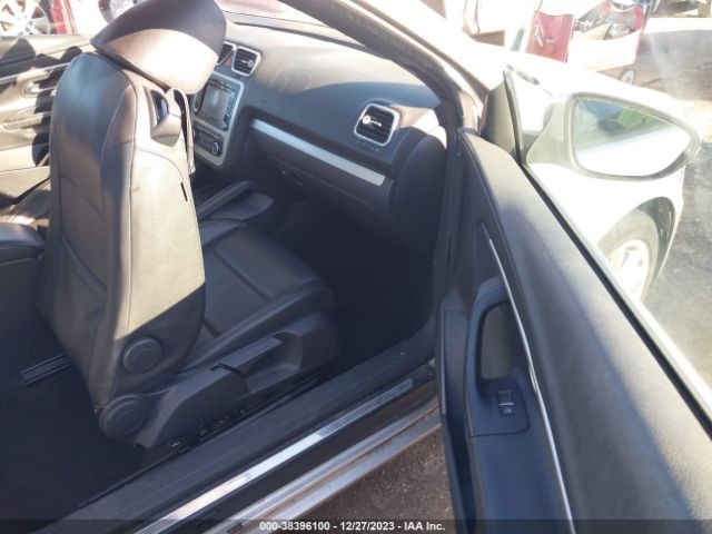 Photo 4 VIN: WVWBW7AH8CV000064 - VOLKSWAGEN EOS 