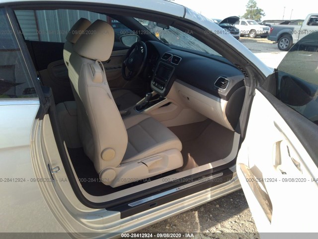 Photo 4 VIN: WVWBW7AH9CV015589 - VOLKSWAGEN EOS 