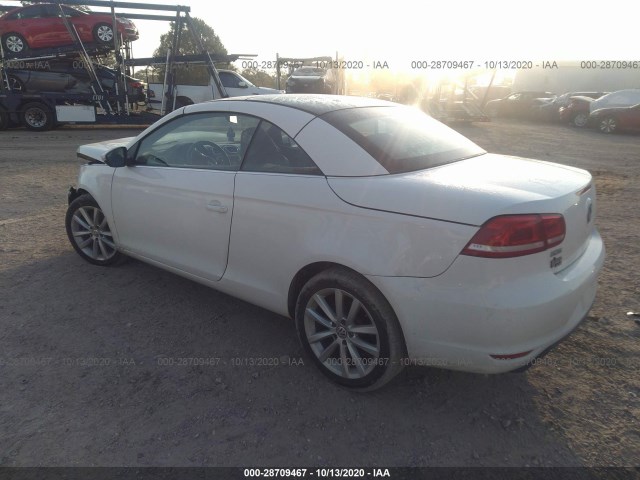 Photo 2 VIN: WVWBW7AHXCV001586 - VOLKSWAGEN EOS 