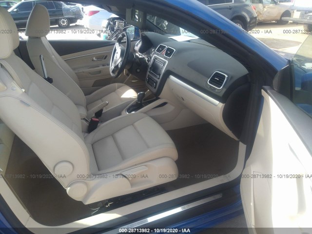 Photo 4 VIN: WVWBW7AHXCV011373 - VOLKSWAGEN EOS 