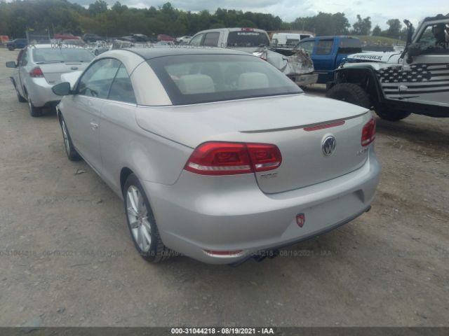 Photo 2 VIN: WVWBW7AHXCV014113 - VOLKSWAGEN EOS 